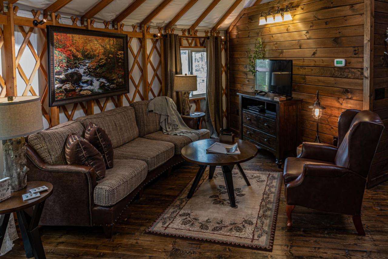 Tranquil Haven Luxy Yurt - Creekside Glamping With Private Hot Tub Villa Topton Exterior photo